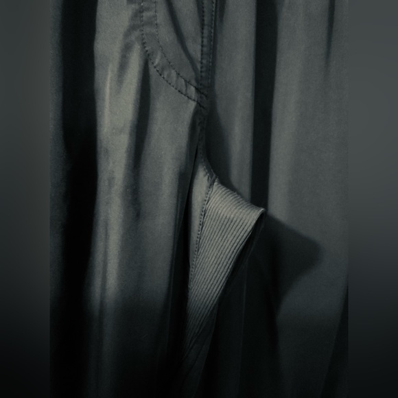 Lululemon Run: Dog Runner Pant
Black - Picture 9 of 11